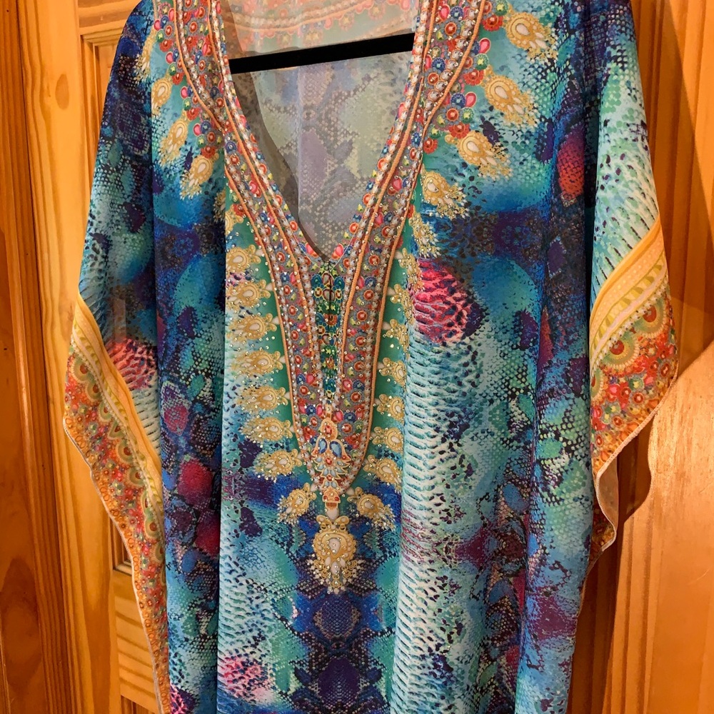 NWT, Sparkling sheer item to wear over dress, jeans, fun item to have ready - Picture 5 of 9